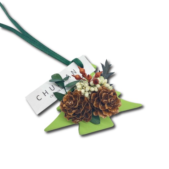 Matcha green Christmas tree dried flower aromatherapy pendant